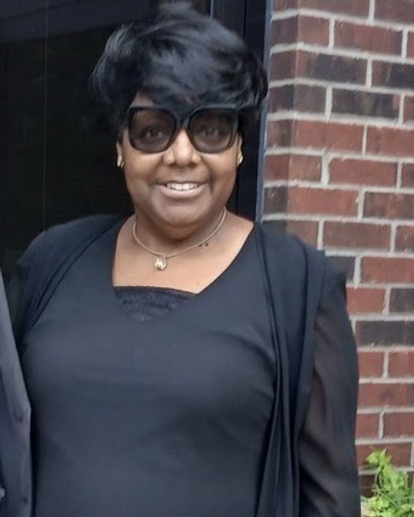 Ms. Wanda Monique Moore Profile Photo