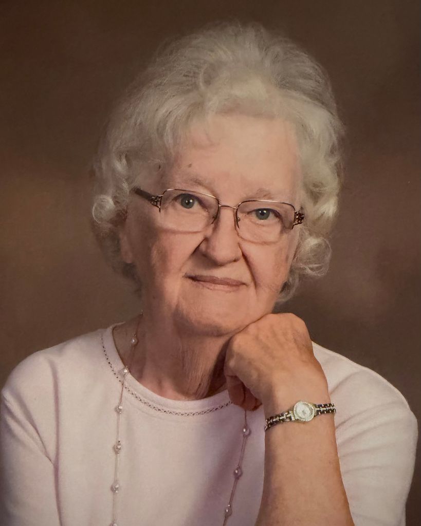 Betty Lee Lunstrum