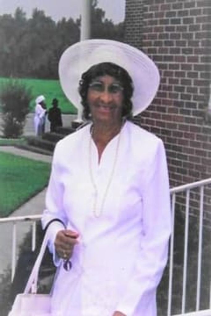 Mary  Smith 
