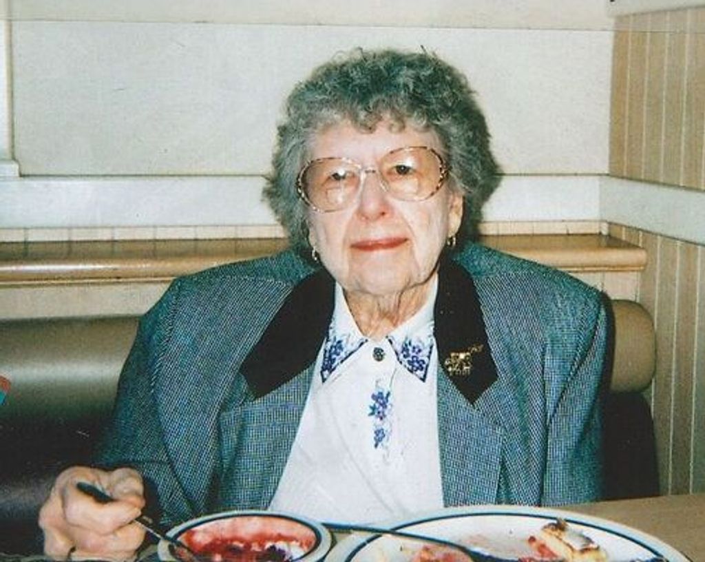 Elizabeth Frey Profile Photo