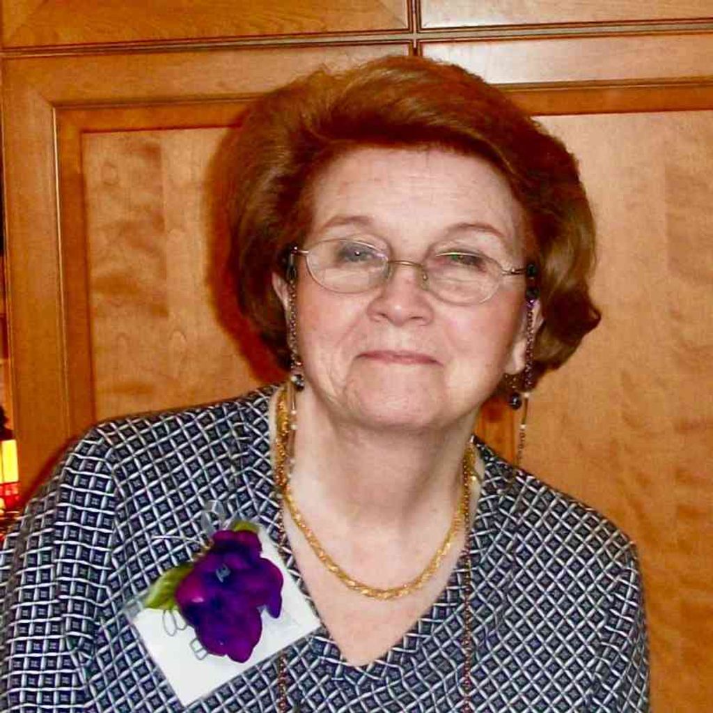 Eileen Donnellan Glauboch Kelly Profile Photo