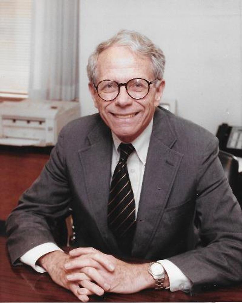 James Tomlinson Profile Photo