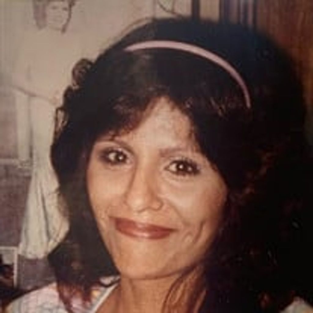 Lorraine Bao Glover