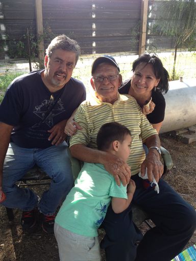 Salomon Cisneros photo gallery thumbnail 31 of 87