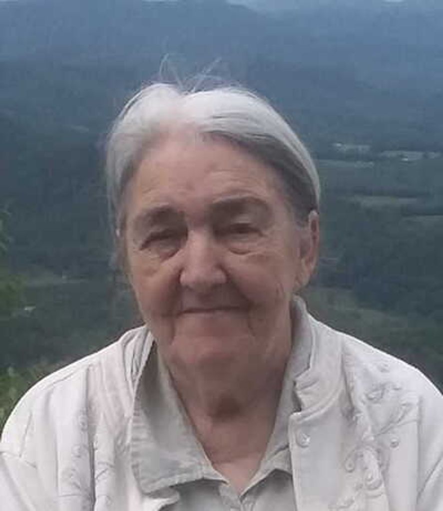 Lucy Ann Comer Profile Photo