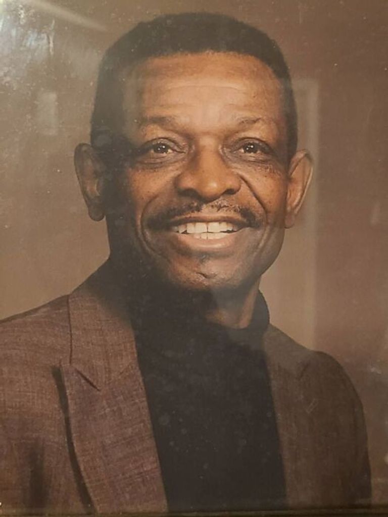 Lindsey "Papa" Manley, Sr.