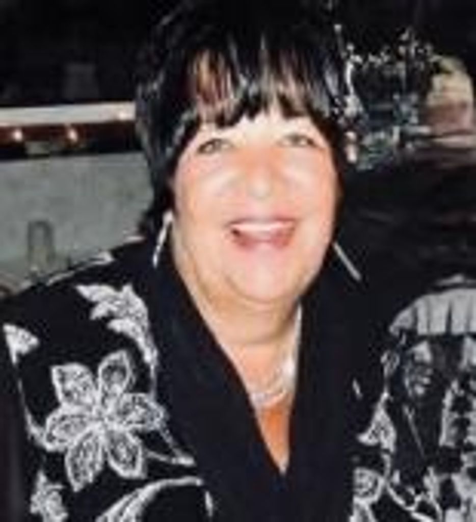 Leona Delaquila Profile Photo