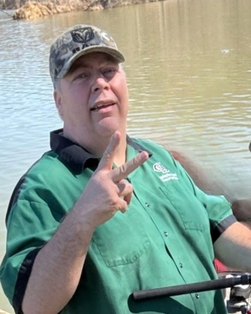 Raymond Everette LaBrie Profile Photo