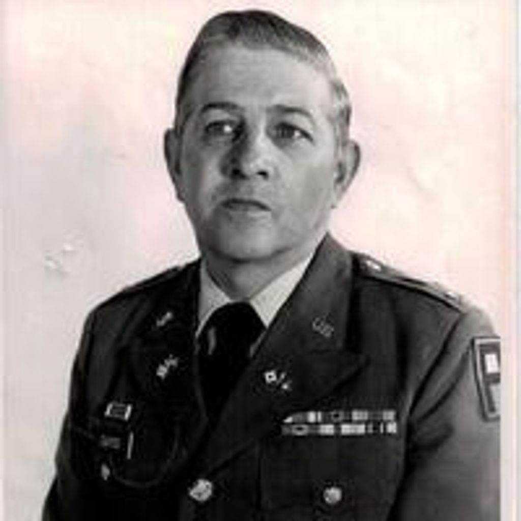 Col Richard H Davis