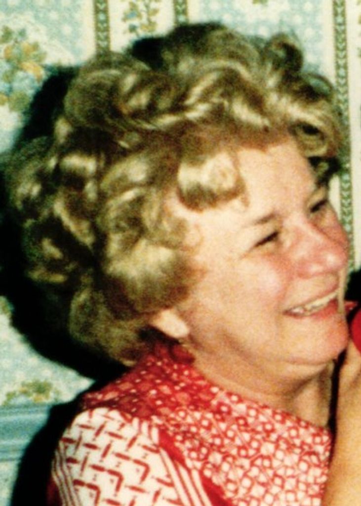 Rina Lacey Profile Photo