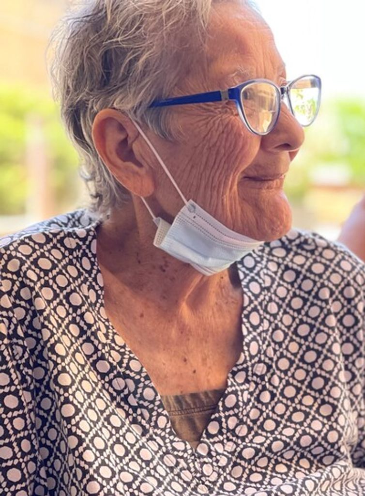 Romelia V Caraveo Profile Photo