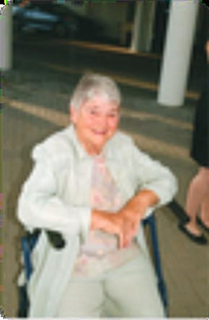 Ethel June Lewis (Cael)