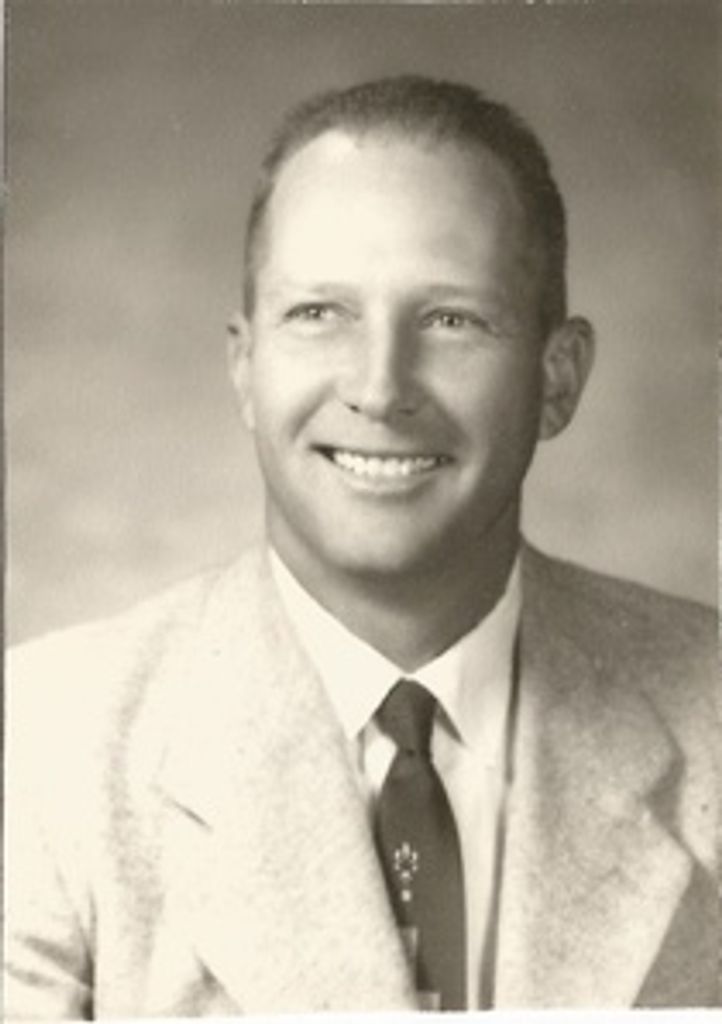 Merrill Holyoak Profile Photo
