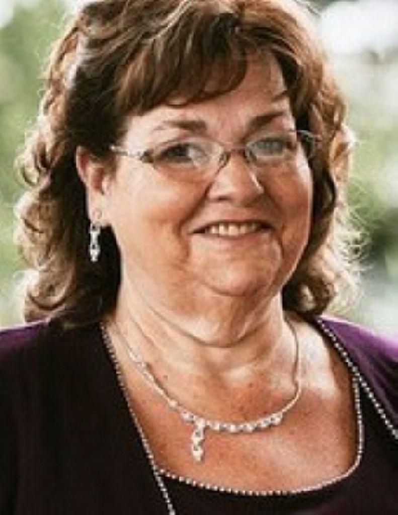 Debbra  (Coates) Raether Vanschyndel Profile Photo