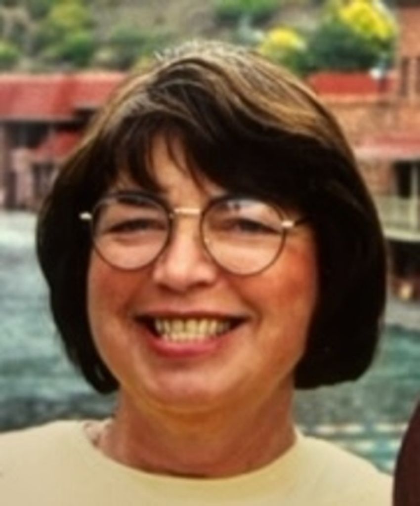 Suzanne R. Bender