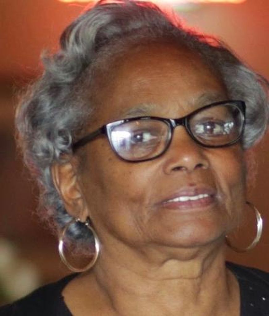 Roslyn -Harris  Gregory Profile Photo