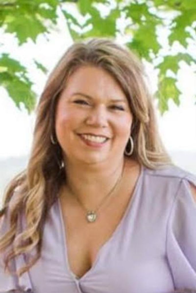 Kasi Lauren Morgan Profile Photo