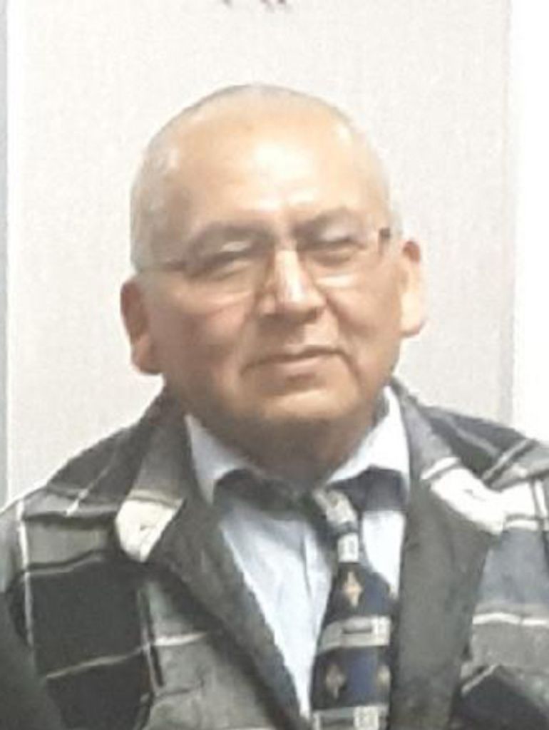 Robert Iron Wall Profile Photo