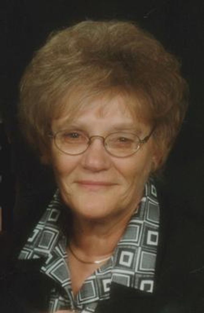 Delores Entzie Profile Photo