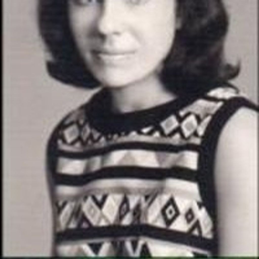 Georgia Metaxas Snow