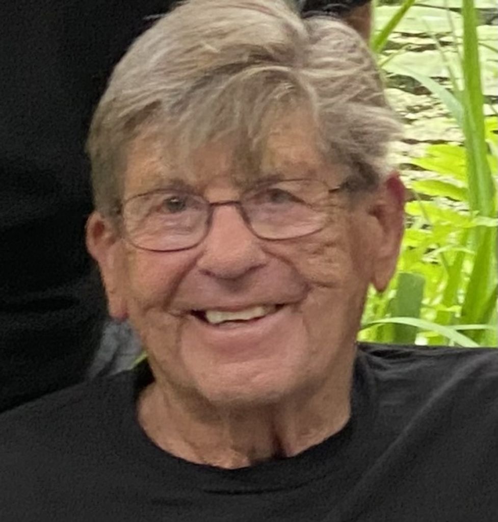 Thomas Larson Profile Photo