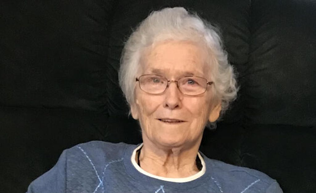 Linnie "Moon" Grace Quin Profile Photo