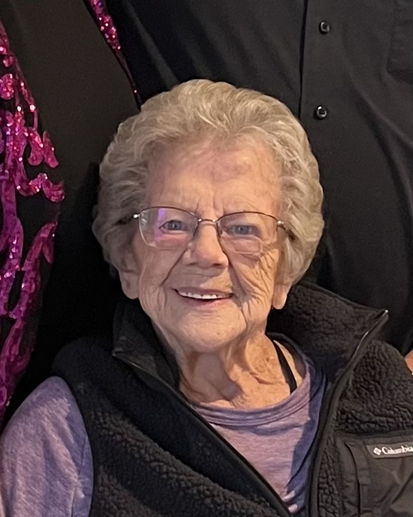 Ruth Bazuin Profile Photo