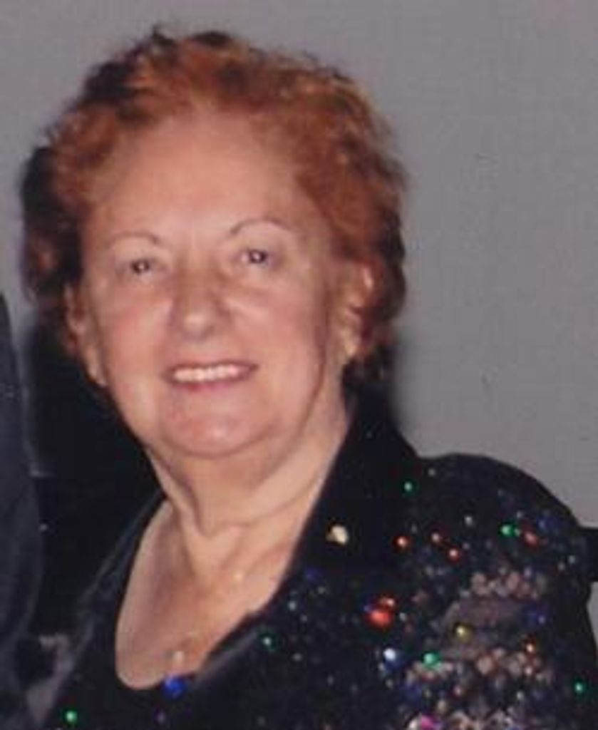 Elena B. Roca