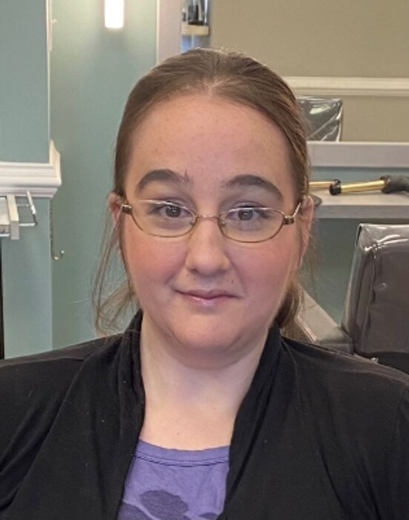 Amber Lynn Synott Profile Photo