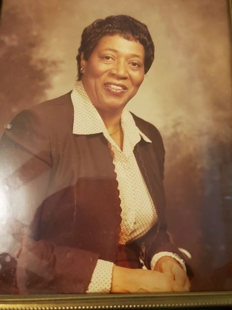 Johneva Larkins Profile Photo