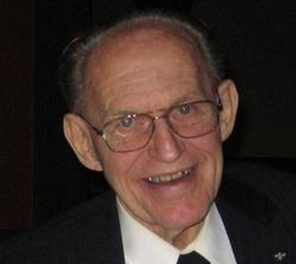 Robert W Ege