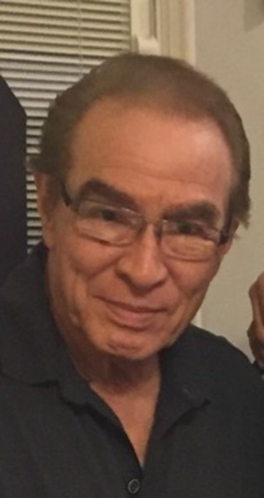 Gustavo Reyes Profile Photo