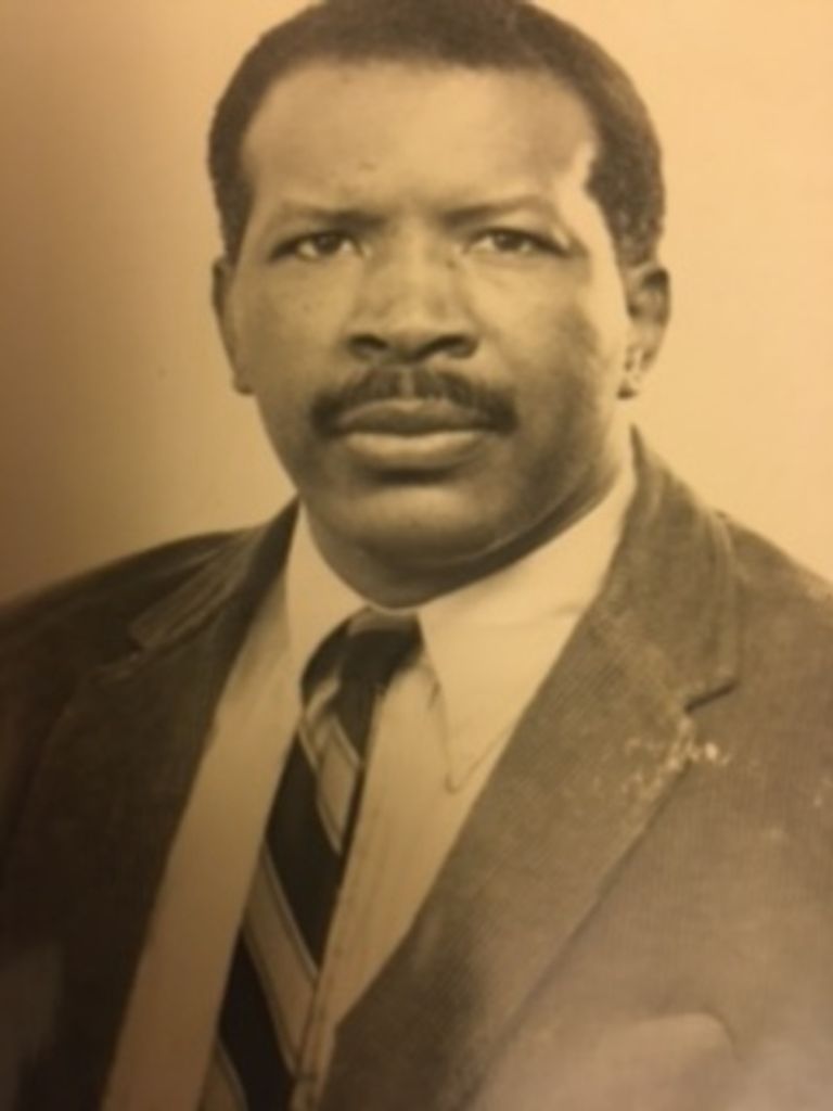 Howard Lee Scott Profile Photo