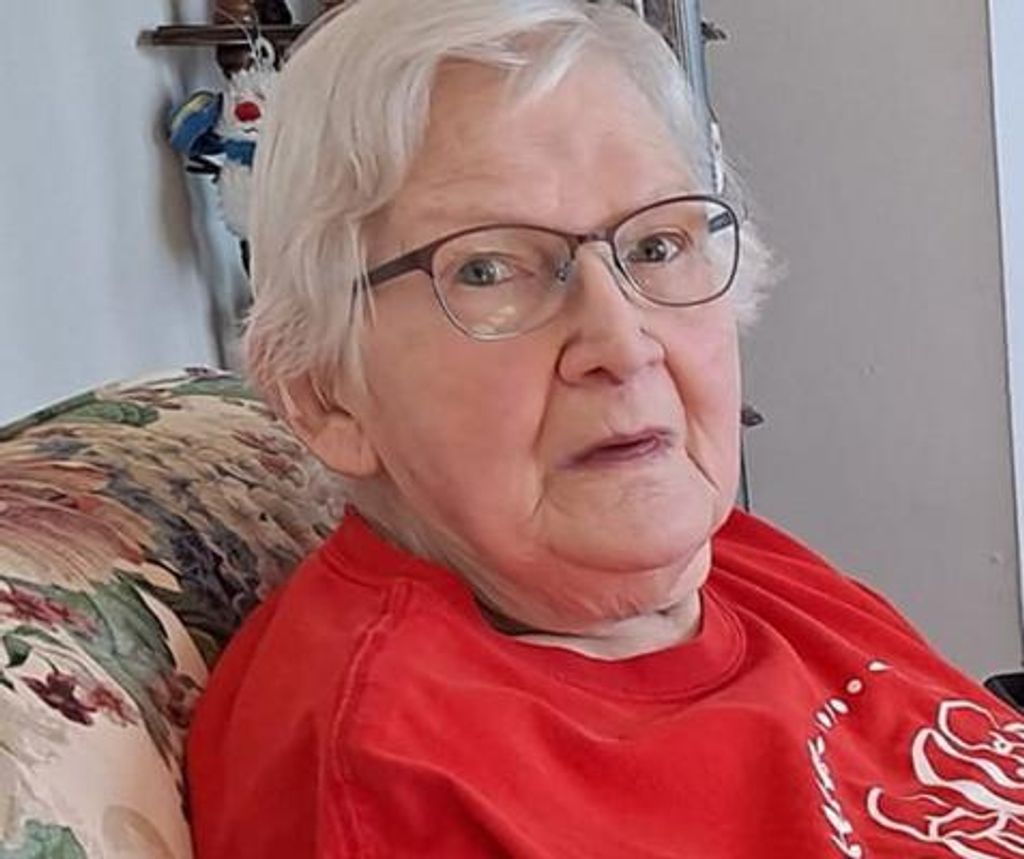 Lou Ellen Johnson Profile Photo