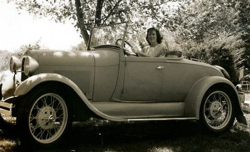 Evelyn Nichols Kirk photo gallery thumbnail 6 of 39