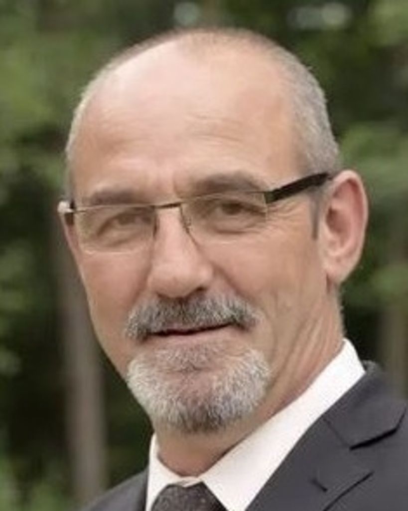 Freeman "Willis" Rolfe Profile Photo