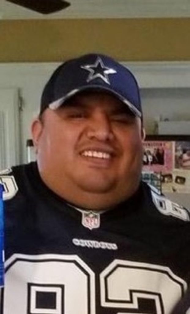 Adrian Valle Profile Photo