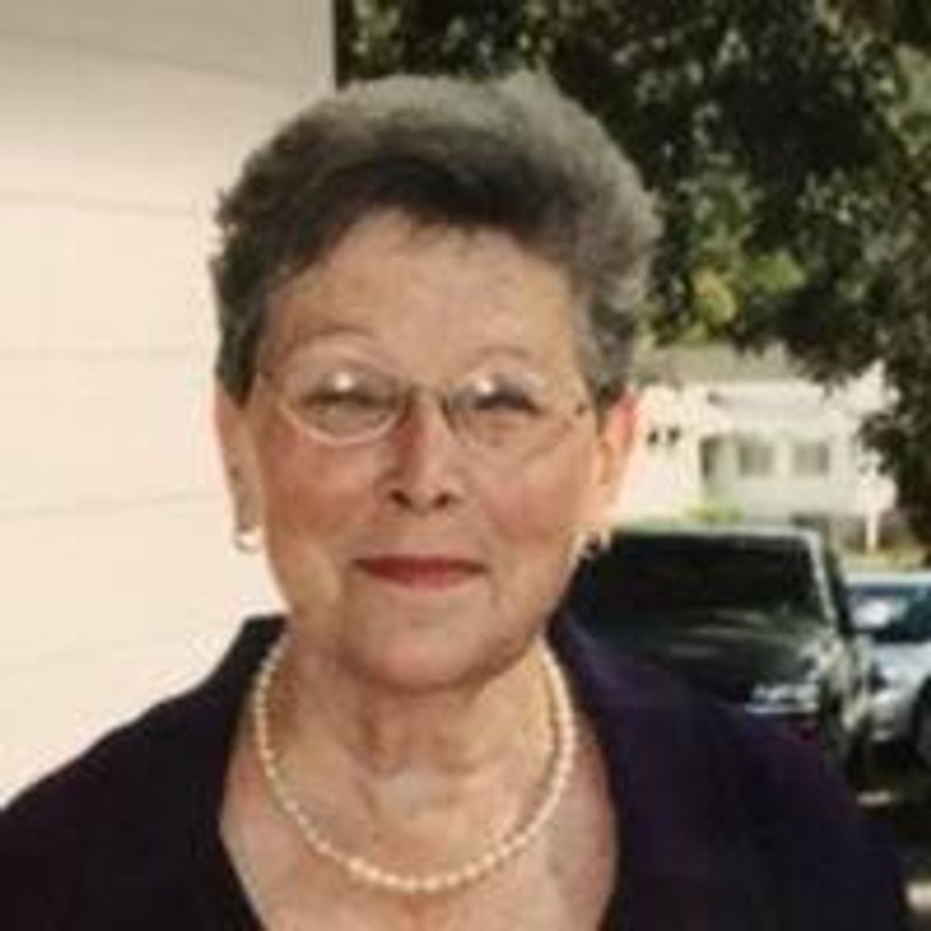 Marjorie Hobbs English Profile Photo