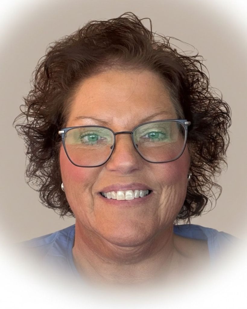 Deanna Riggs Profile Photo