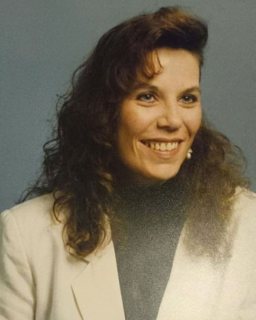 Darlene Joyce Lach Profile Photo