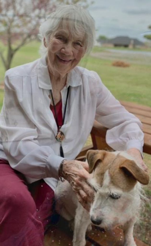 Lorraine Lee Vernon Profile Photo