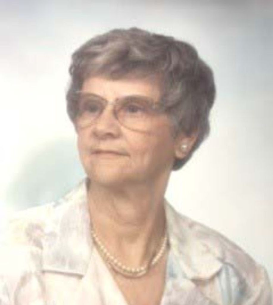 Laura "Sis" Delcambre