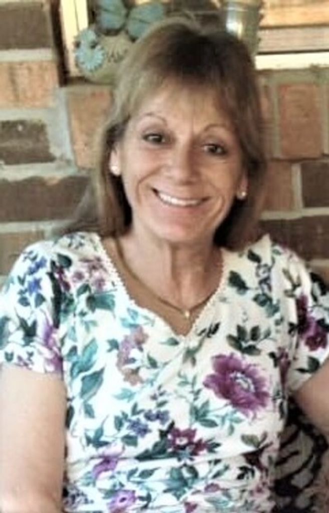 Lisa Rowe Profile Photo