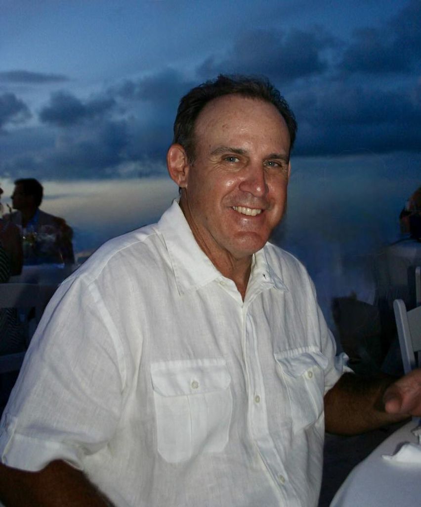 Michael Cameron Murdoch Profile Photo