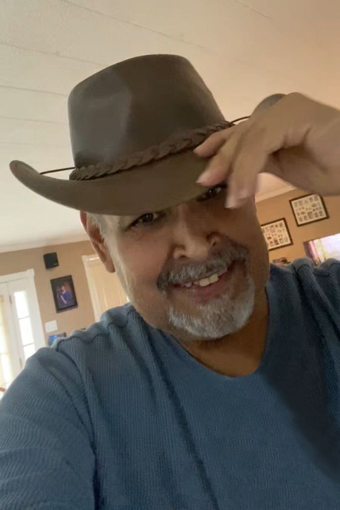 Ruben Lee Zaragoza Profile Photo