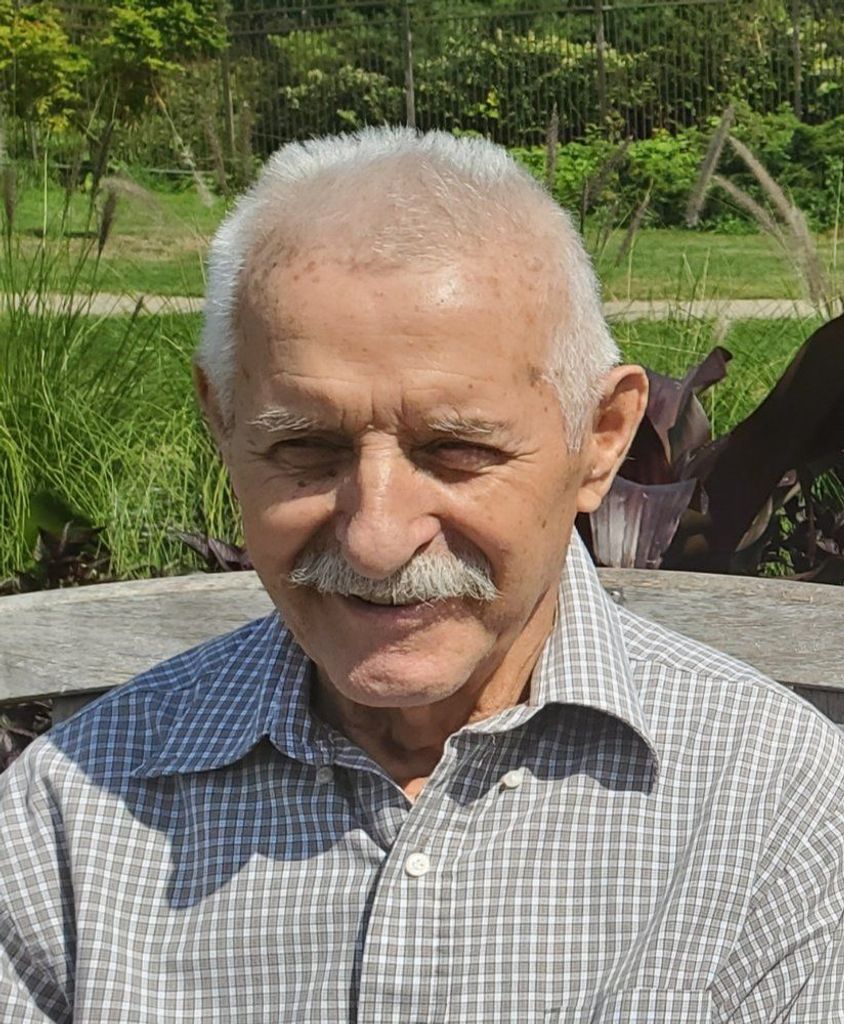 Marcin Magnowski Profile Photo