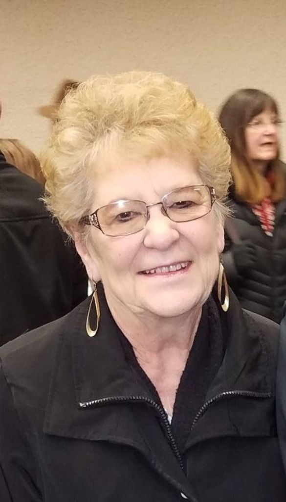 Gloria "Gg" Grueneberg