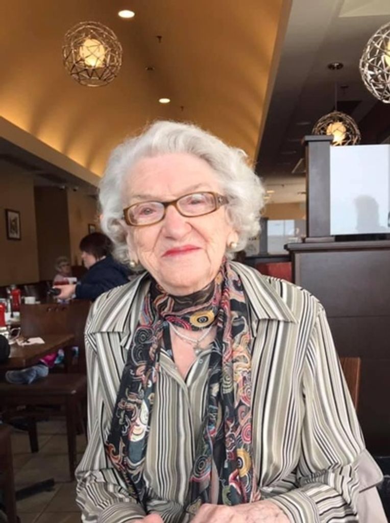 Eleanor Mills Profile Photo