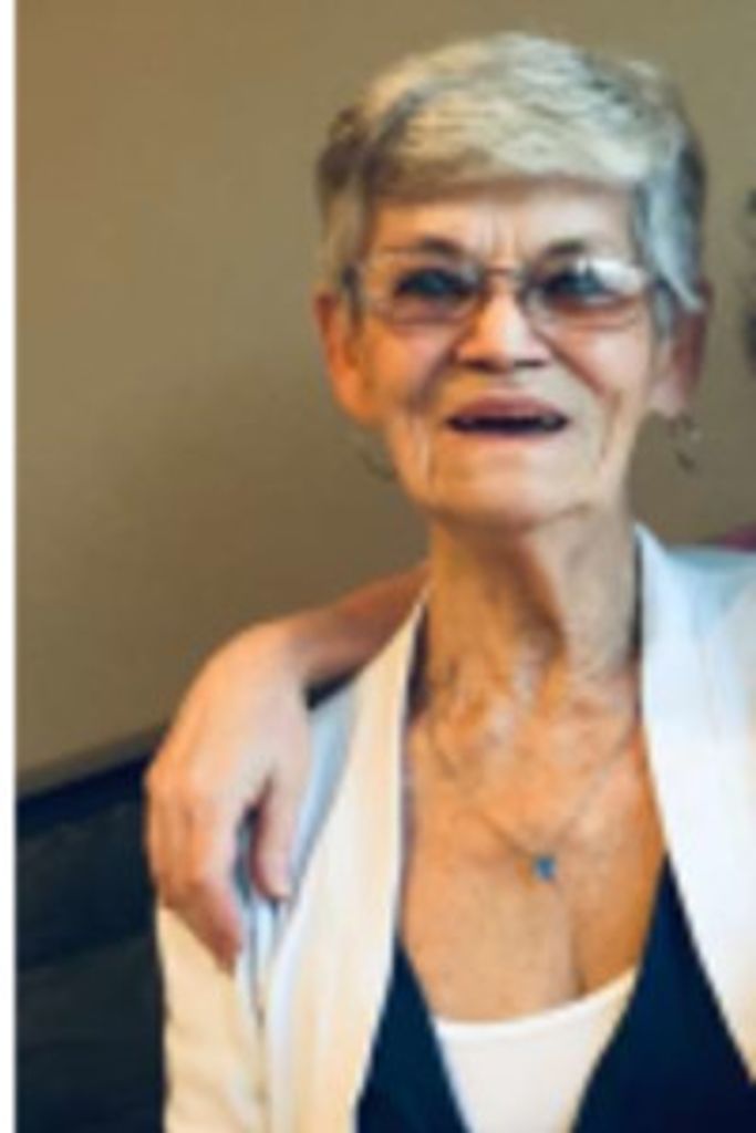 Ruth Marlee Strand Profile Photo