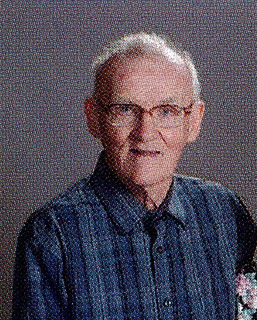 Robert "Bob" Loy Mortland Profile Photo